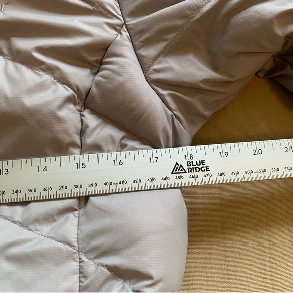 Kathmandu Women’s Size 10 Duck Down 550 Puffer Jacket Hooded Gray Warm Packable - Picture 12 of 16